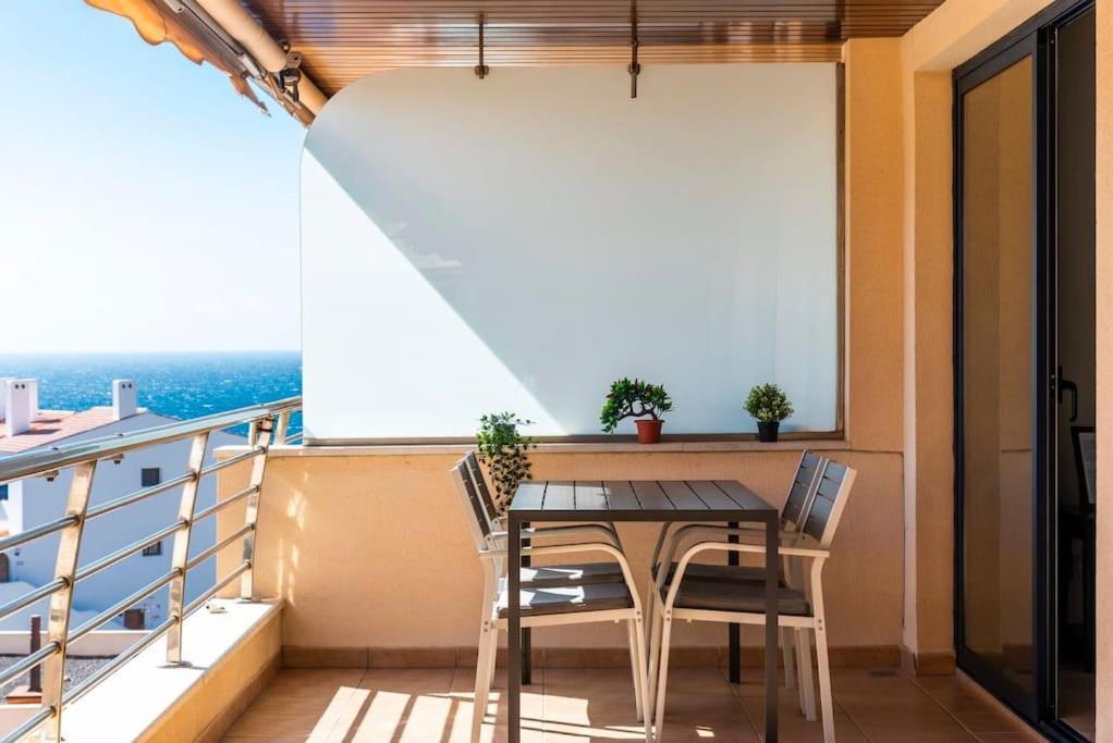 Bright And Welcoming Holiday Home Puerto de Santiago  Luaran gambar